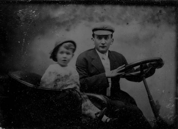 jules clarence v3 bw